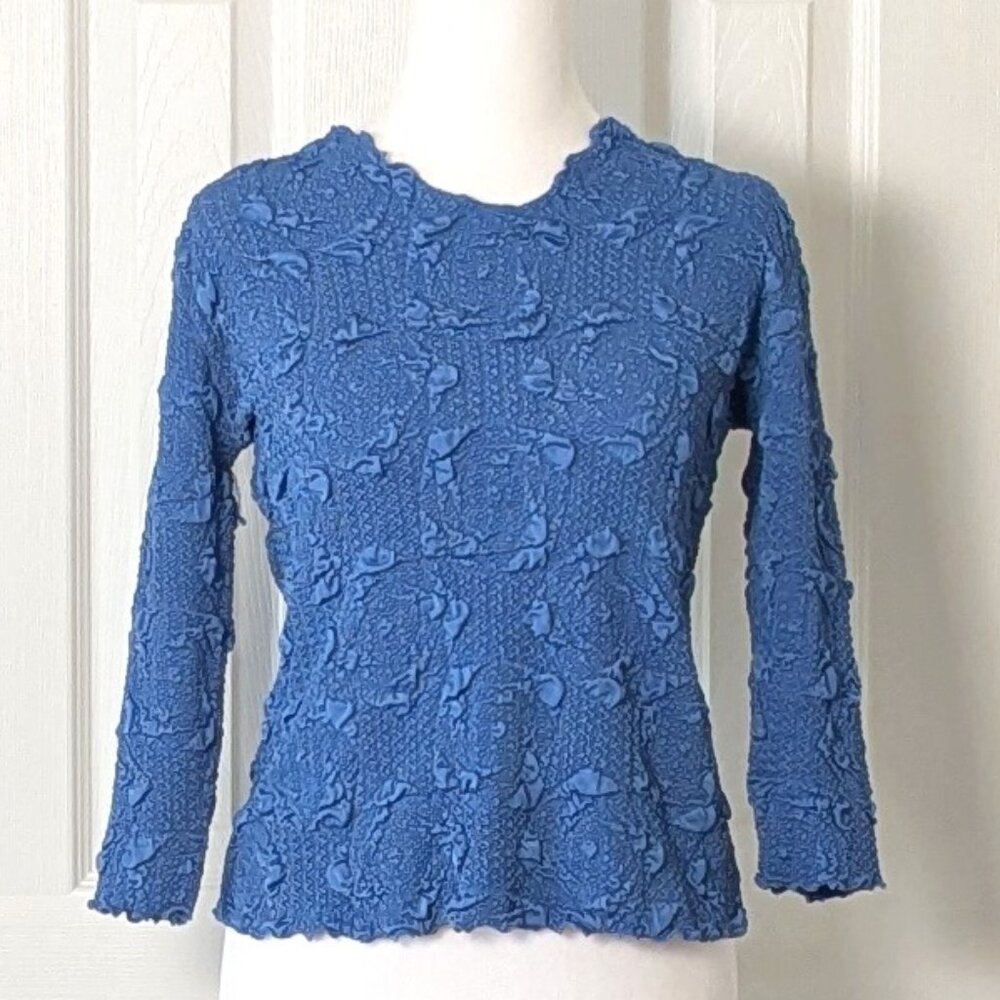 HAYSTACKS Women's Surreal Textured Top Blouse Size S Blue NWOT